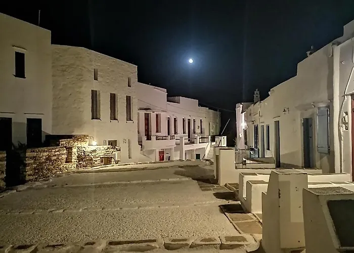 아파트 Kastro Gate Sea View House Sifnos *